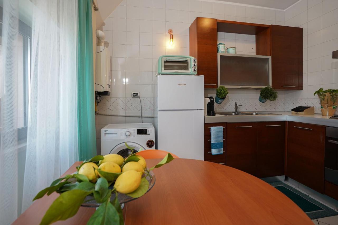 La Casa Di Azzurra Centro Citta Appartamento Fino A 4 Posti Letto E 2 Bagni Foggia Exterior foto