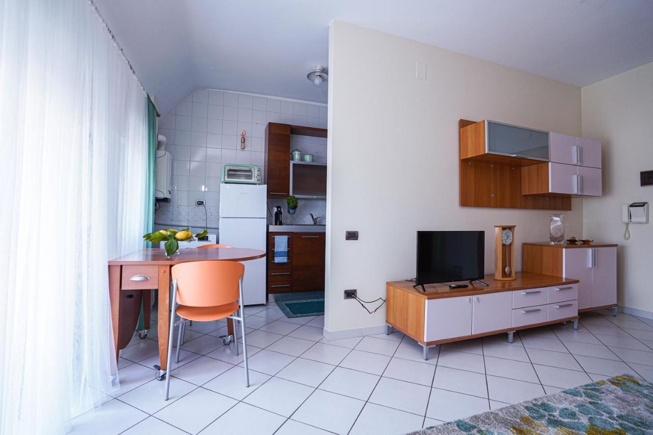 La Casa Di Azzurra Centro Citta Appartamento Fino A 4 Posti Letto E 2 Bagni Foggia Exterior foto