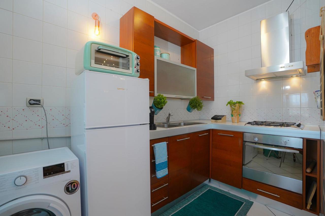 La Casa Di Azzurra Centro Citta Appartamento Fino A 4 Posti Letto E 2 Bagni Foggia Exterior foto