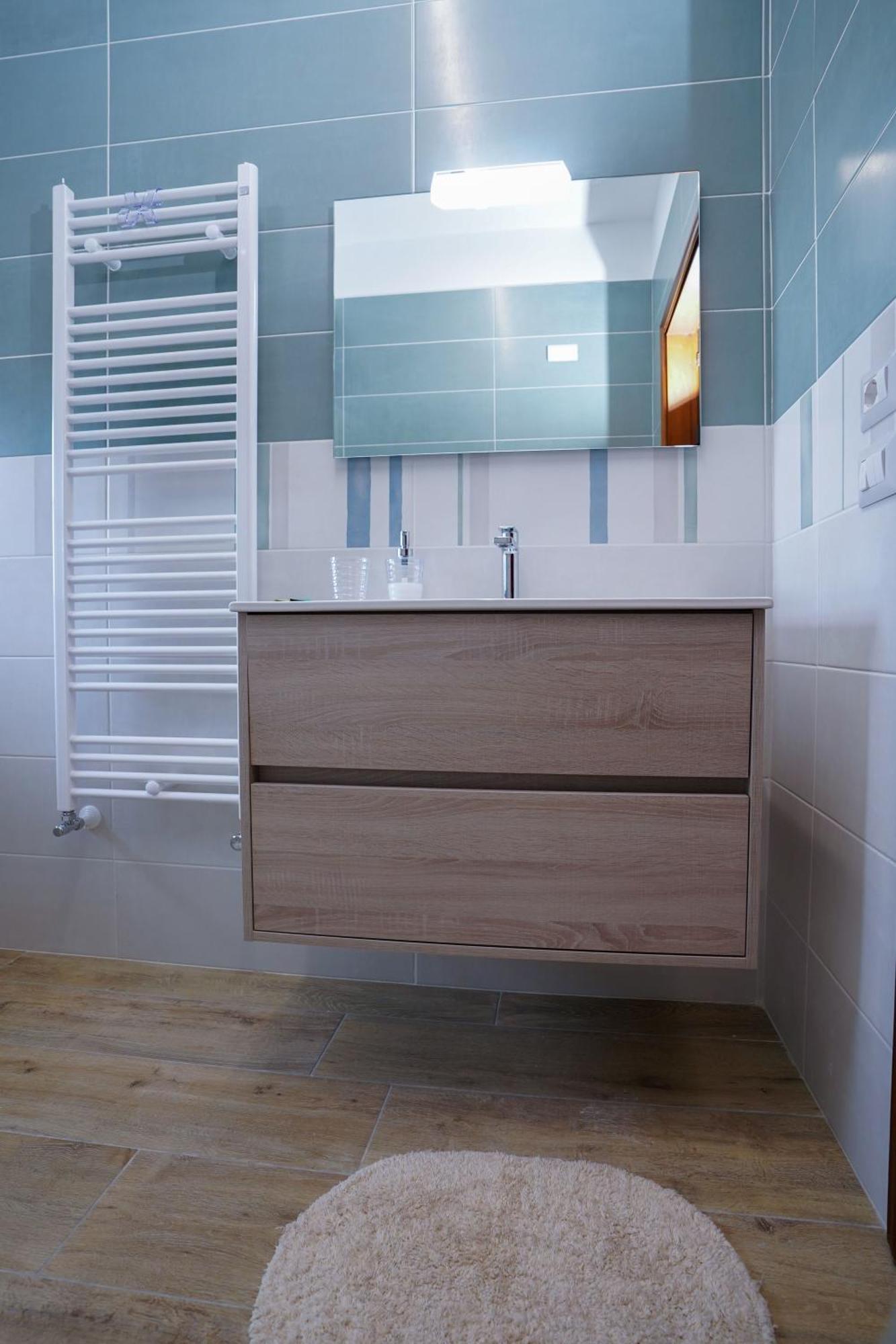 La Casa Di Azzurra Centro Citta Appartamento Fino A 4 Posti Letto E 2 Bagni Foggia Exterior foto