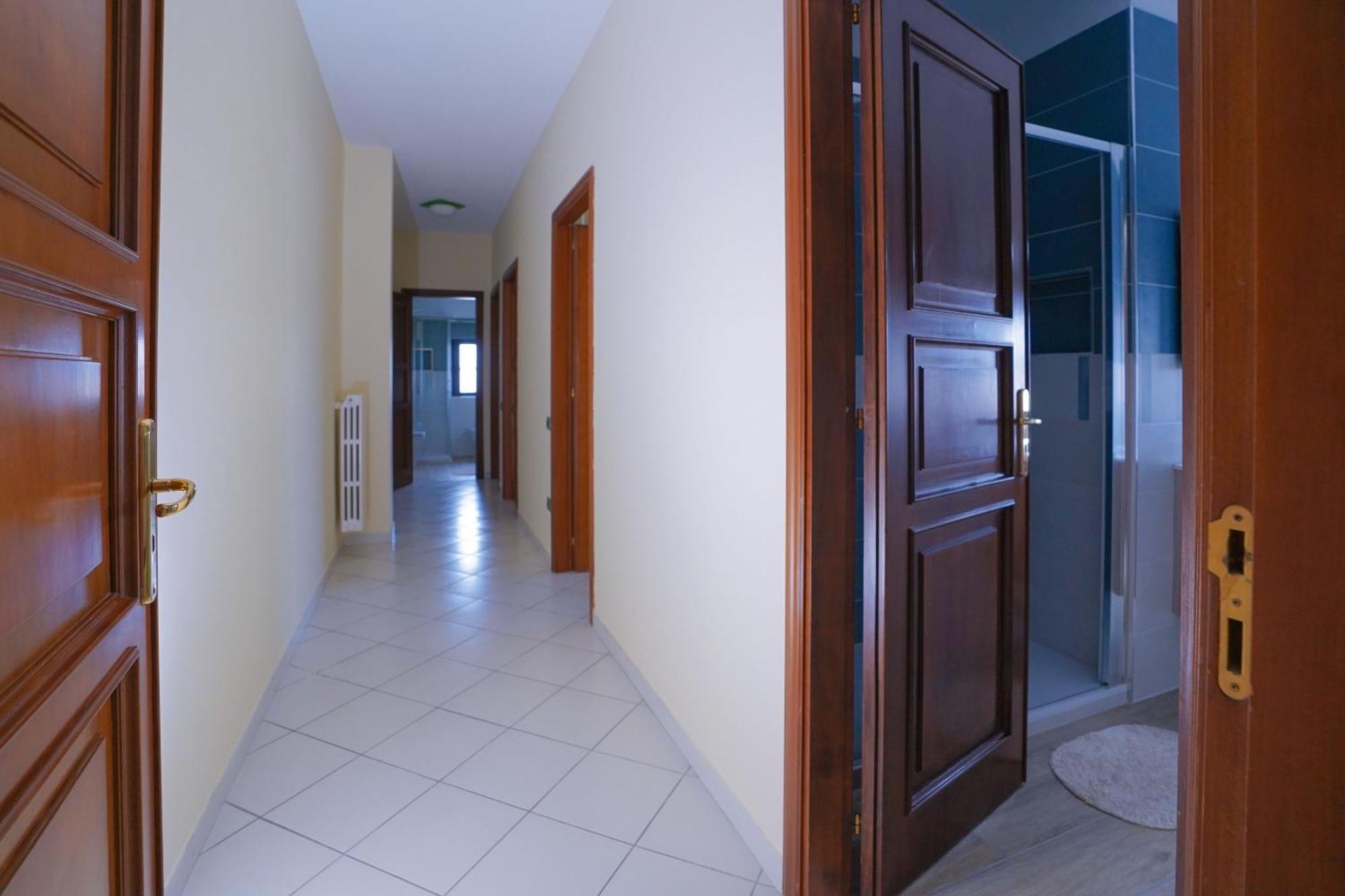 La Casa Di Azzurra Centro Citta Appartamento Fino A 4 Posti Letto E 2 Bagni Foggia Exterior foto